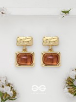 Hazelnut Hues - Golden Earrings