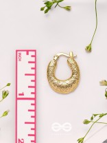 Glittering Halos - Golden Earrings