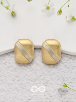 Classy Blocks - Golden Stud Earrings
