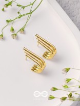 Brilliant Beams - Golden Earrings