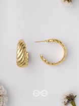 Jubilee Luster - Golden Earrings