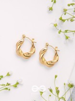 Twist N Turns - Golden Earrings