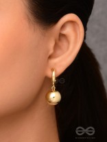 Luxurious Essence - Elegant  Golden Earrings