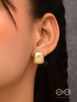 Midas Touch - Textured Golden Earrings 