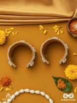 Saindhav- The Marine Love- Shells And Beads Hand Embroidered Bangle (Set Of 2)