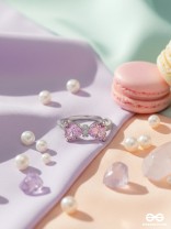 The Cindrella'S Bow - Silver Embellished Ring (Adjustable)