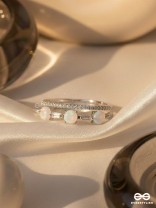 The Honoured Majesty - Silver Cubic Zirconia Ring (Adjustable)