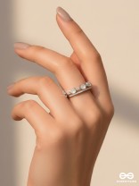 The Honoured Majesty - Silver Cubic Zirconia Ring (Adjustable)