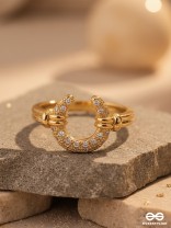 MOONLIT CURVE - 18K GOLD PLATED ANTI-TARNISH LUXURY RING INLAID WITH CUBIC ZICRONIA STONES