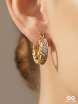 GOLD ALLURE - TEXTURED 18K GOLD PLATED ANTI-TARNISH EARRINGS INLAID WITH CUBIC ZICRONIA STONES