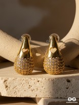 GILDED TEARDROPS - CLASSY 18K GOLD PLATED ANTI-TARNISH STUD EARRINGS INLAID WITH CUBIC ZICRONIA STONES