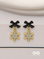 Nocturnal snowcharms- Dangling earrings with black velvety bows and golden stars 