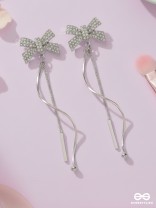 Starry Knots- Dangling Silver Cubic Zirconia Earrings 