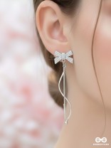 Starry Knots- Dangling Silver Cubic Zirconia Earrings 