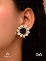 RATRIRATNA – ALIA BHATT INSPIRED EARRINGS WITH A BLACK STONE AND PEARLS, SYMBOLIZING PURITY AND ELEGANCE