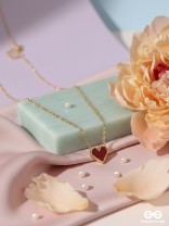 ENAMOURED HEART - STAINLESS STEEL ANTI-TARNISH RED HEART NECKPIECE