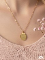 GOLDEN KEEPSAKE - STAINLESS STEEL ANTI-TARNISH ENGRAVED NECKPIECE