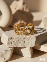 SACRED TIES - STAINLESS STEEL ANTI-TARNISH GOLDEN GEOMETRIC RING