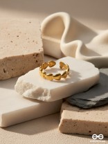 ETERNAL HEARTLINE - DAINTY STAINLESS STEEL ANTI-TARNISH RING