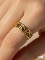 MYSTIC FRAMES - GOLDEN STAINLESS STEEL ANTI-TARNISH GEOMETRIC RING