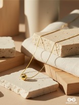 LUSTURE ORB - GOLDEN STAINLESS STEEL ANTI-TARNISH NECKPIECE