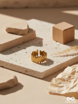 SHINY TERRAIN - STAINLESS STEEL SCULPTED ANTI-TARNISH GOLDEN RING