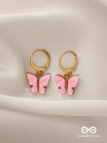TAKE THE SKY LIKE A BUTTERFLY - CUTE DANGLER EARRINGS (SOFT PINK)