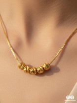 GILDED GRACE- CLASSIC GOLDEN BEAD PENDANT