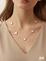 GOLDEN WHITE CLOVER -  STAINLESS STEEL NECKLACE