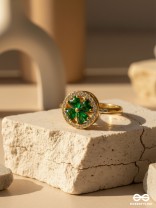 EMERALD ESSENCE - ANXIETY SPINNING RING INLAID WITH CUBIC ZICRONIA STONES