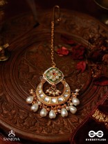 VIBHAVATI - ADORNED WITH RICHNESS - EXQUISITE KUNDAN MAANGTIKA WITH ENAMELLED POLKI DESIGN, PEARLS AND GEMSTONES