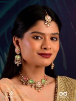 HARITRINA - GREEN AND PINK BEAUTY - ORNATE KUNDAN MAANGTIKA WITH FLORAL MOTIFS AND SPARKLING DROPS