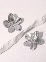 SILVER FLORA- Delicate Silver Bloom Earrings