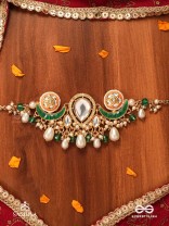 SOMALEKHA - MOON’S TRACE- MODERN YET TRADITIONAL KUNDAN NECKPIECE WITH LUSTROUS PEARLS AND BEADS