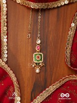 VANDEVI - GODDESS OF THE FOREST-  GRACEFUL KUNDAN MAANGTIKA WITH BEADS, DAINTY CHAINS AND PEARL DROPS