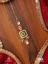 VANDEVI - GODDESS OF THE FOREST-  GRACEFUL KUNDAN MAANGTIKA WITH BEADS, DAINTY CHAINS AND PEARL DROPS