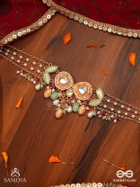 VASANTILATA - SPRING VINE- CHARMING PASTEL KUNDAN NECKLACE WITH GEMSTONES, BEADS AND PEARL DROPS