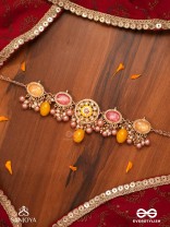 MADHUVARNIKA - HONEY HUE- SOFT FEMININE KUNDAN NECKPIECE FEATURING PEARLS AND PASTEL GEMSTONE DROPS