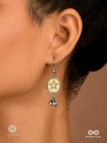DAISY BELLS - ENAMELLED FLORAL OXIDISED EARRING