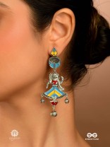 FOLK TWIRL – COLORFUL TRIBAL EARRING