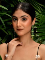 LIME LOOP - TRIANGLE ENAMEL EARRINGS