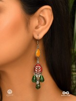 BOHO GREENERY – ENAMELLED EARRINGS WITH NATURE-INSPIRED CHARM