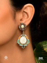 MOON DIAL – PEARL-CENTERED ENAMELLED OXIDISED EARRING