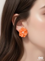 MUSE FLEUR- ORANGE FLORAL STUDS WITH A SOFT, CREAMY FINISH