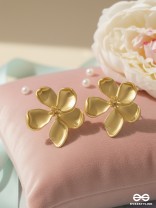 MELLOW MARIGOLD – MATTE FINISH FLORAL EARRINGS
