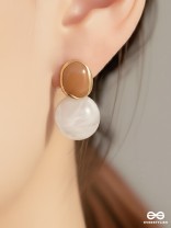 DUNE MELT – GLOSSY EARRINGS IN NEUTRAL SHADES