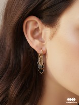HEARTSTREAM GLITZ – GOLDEN CHAIN DROP HEART EARRINGS