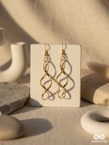 INFINITY DRIFT – FLUID SCULPTURAL DROP EARRINGS