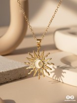 SUNRAY – RADIANT STATEMENT SUN PENDANT NECKLACE