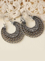 The Lady With A Class Traditional Motif Earrings 